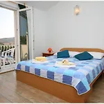 Huljev Apartamento *