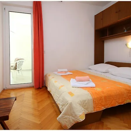 Apartman Huljev *