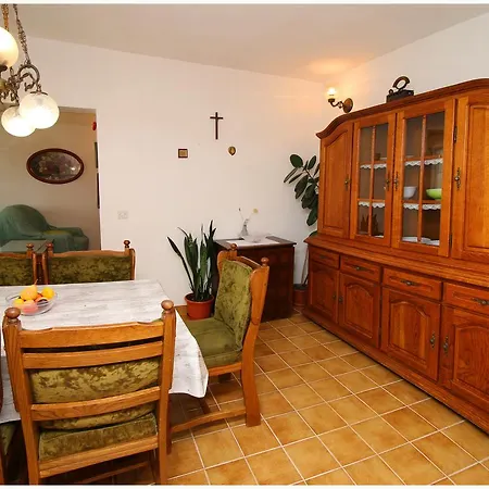 Huljev Apartamento *